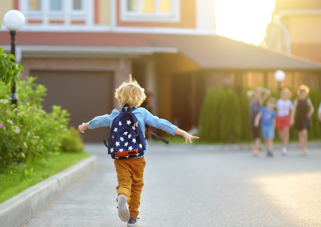 ¿Cómo influye el entrenamiento con el ábaco en el rendimiento académico de los niños?